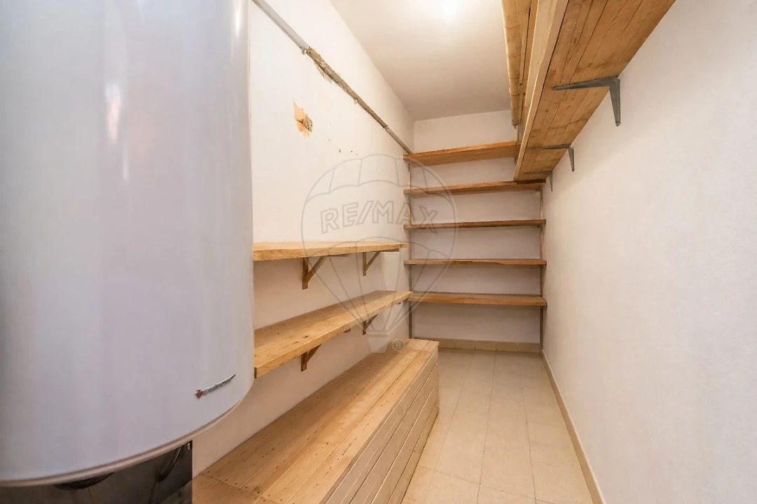 Apartamento T2 para Venda em Massamá e Monte Abraão Foto 4