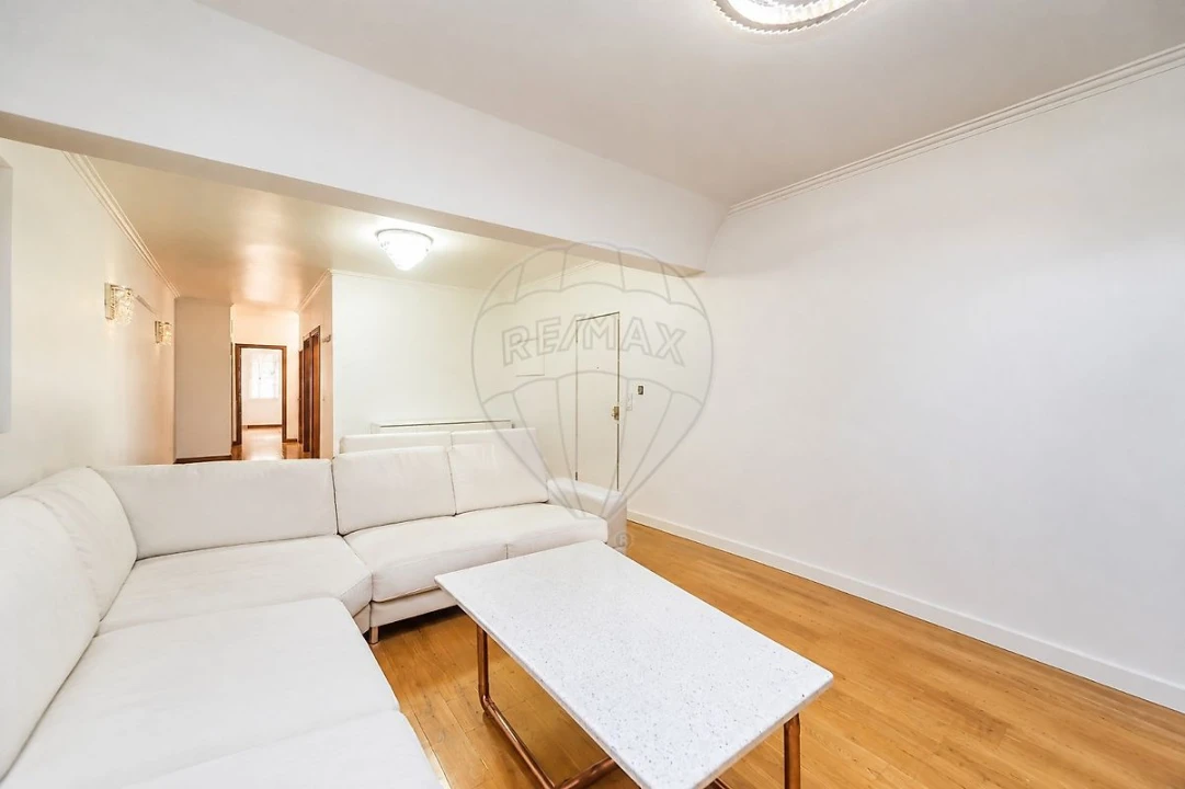 Apartamento T2 para Venda em Massamá e Monte Abraão Foto 18