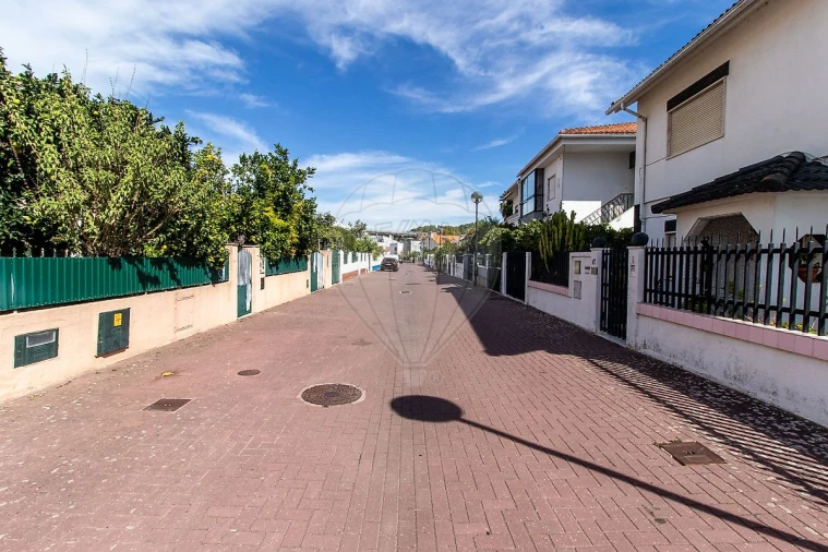 Terreno para Venda em Oeiras e São Julião da Barra, Paço de Arcos e Caxias Foto 8