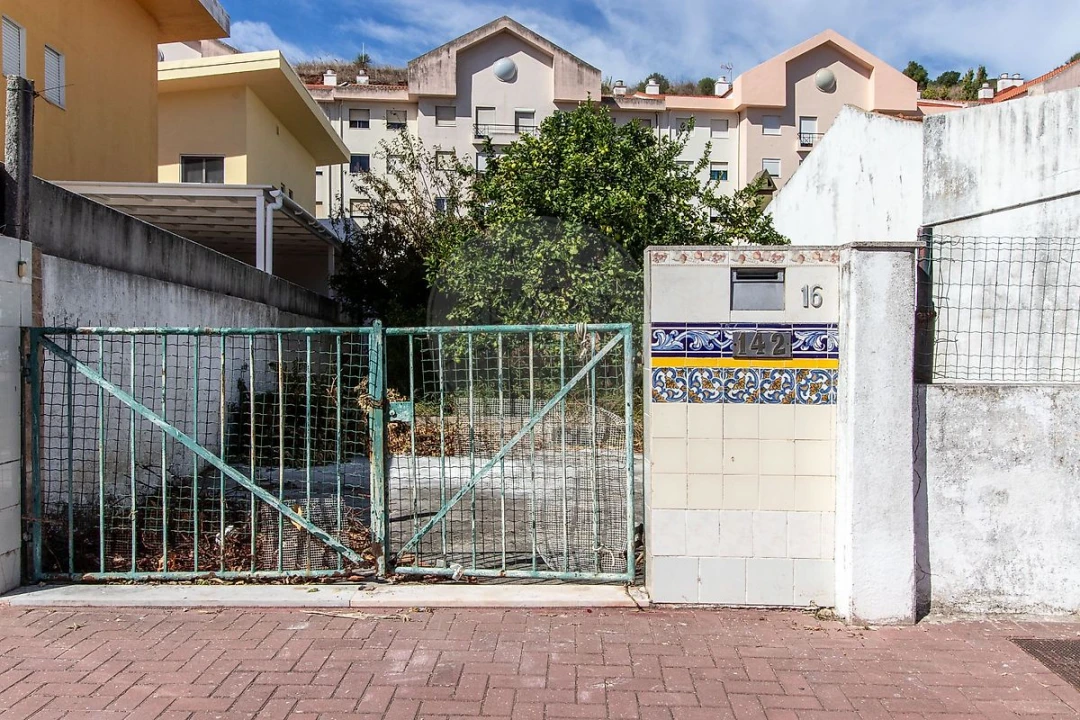 Terreno para Venda em Oeiras e São Julião da Barra, Paço de Arcos e Caxias Foto 4