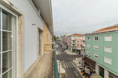 Apartamento T3 para Arrendamento em Alvalade