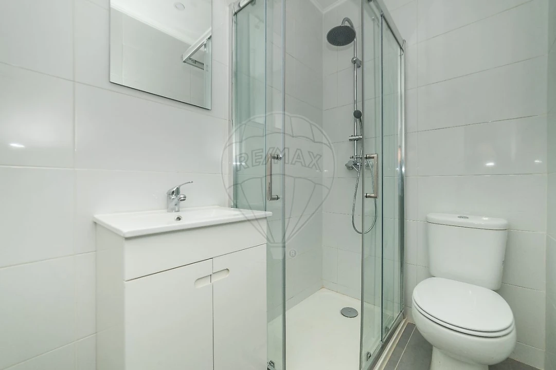 Apartamento T3 para Arrendamento em Alvalade Foto 19