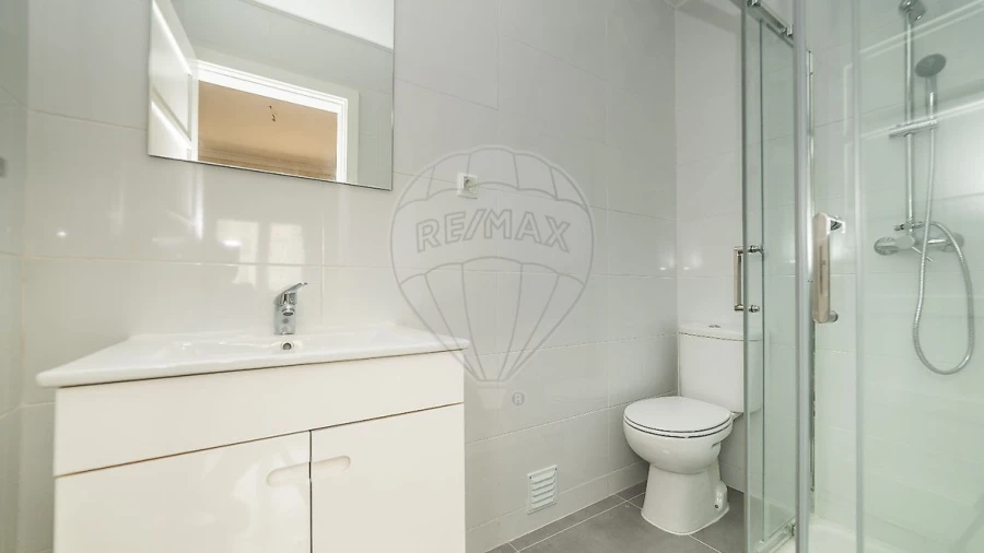 Apartamento T3 para Arrendamento em Alvalade