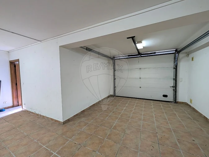 Moradia T5 para Venda em São Martinho do Bispo e Ribeira de Frades Foto 5