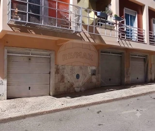 Garagem para Venda em Agualva e Mira-Sintra