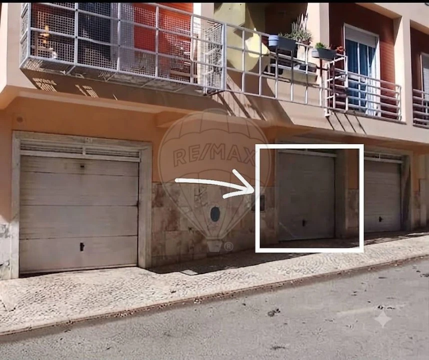 Garagem para Venda em Agualva e Mira-Sintra Foto 7