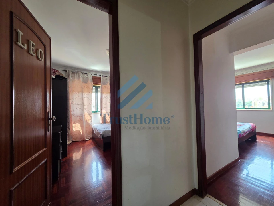 Apartamento T3 para Venda em Agualva e Mira-Sintra Foto 12