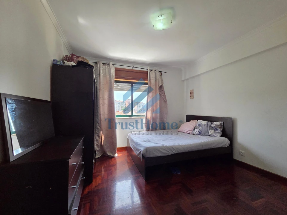 Apartamento T3 para Venda em Agualva e Mira-Sintra Foto 17