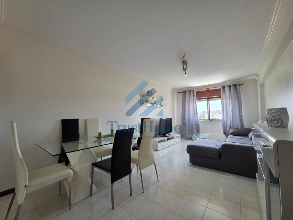Apartamento T3 para Venda em Agualva e Mira-Sintra Foto 2