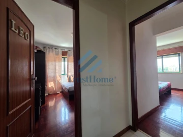 Apartamento T3 para Venda em Agualva e Mira-Sintra
