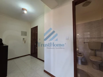 Apartamento T3 para Venda em Agualva e Mira-Sintra
