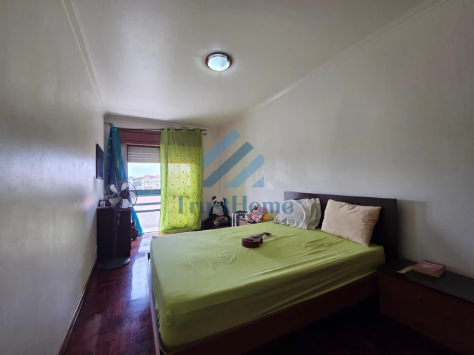 Apartamento T3 para Venda em Agualva e Mira-Sintra Foto 10