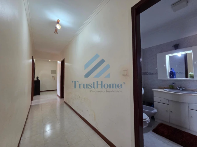 Apartamento T3 para Venda em Agualva e Mira-Sintra Foto 19