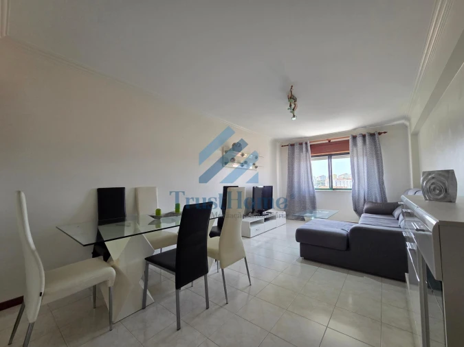 Apartamento T3 para Venda em Agualva e Mira-Sintra Foto 2