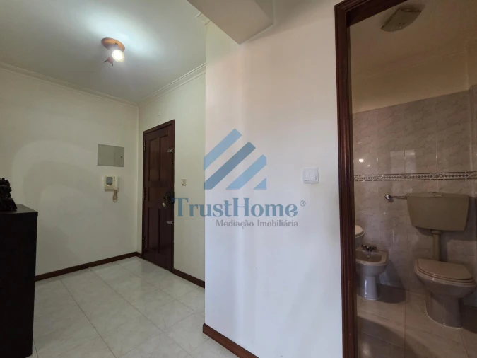Apartamento T3 para Venda em Agualva e Mira-Sintra Foto 4