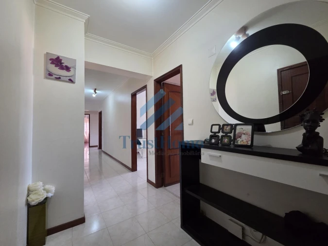 Apartamento T3 para Venda em Agualva e Mira-Sintra Foto 5