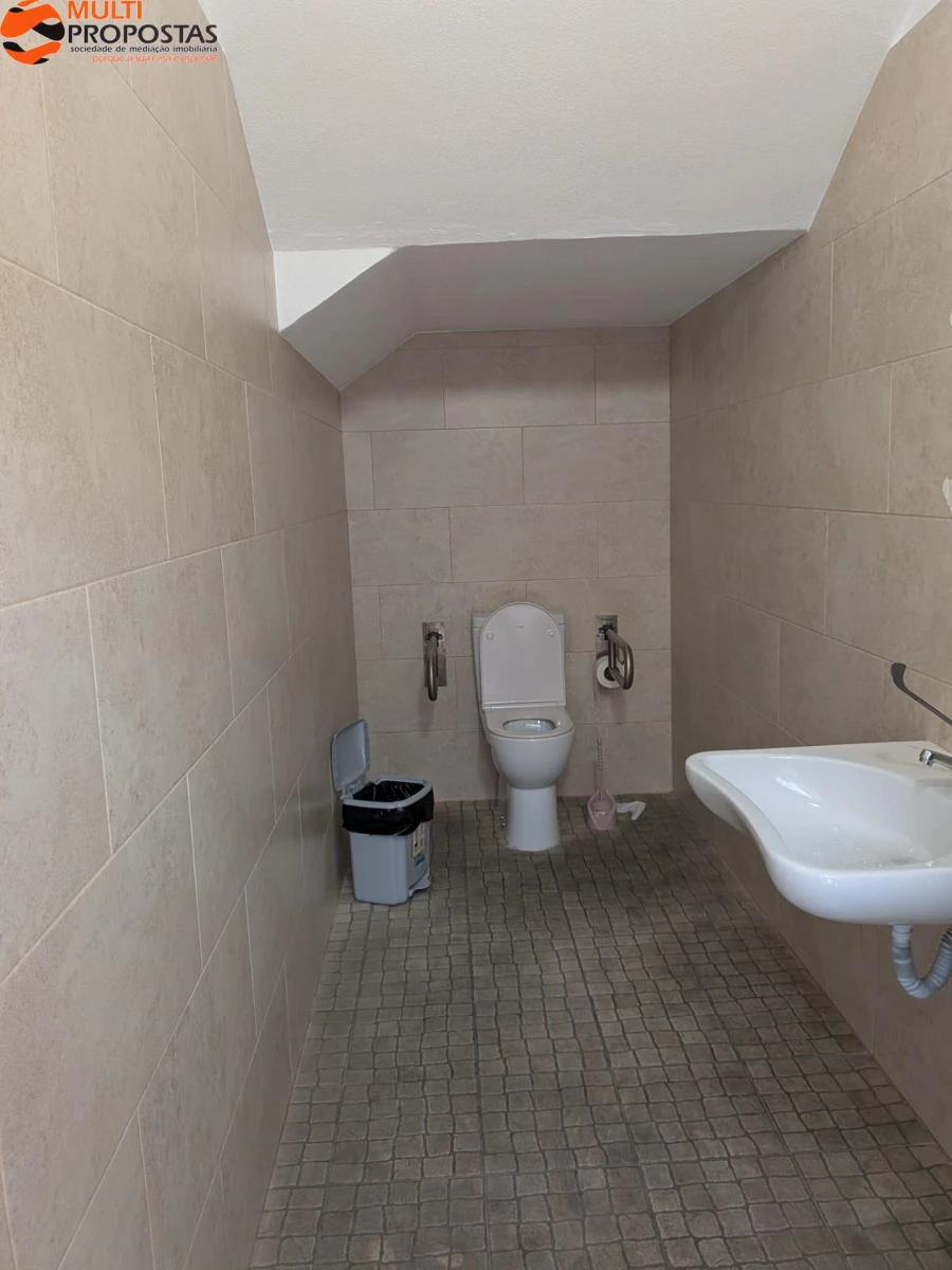 Negócio para Venda em Braga (São José de São Lázaro e São João do Souto) Foto 4