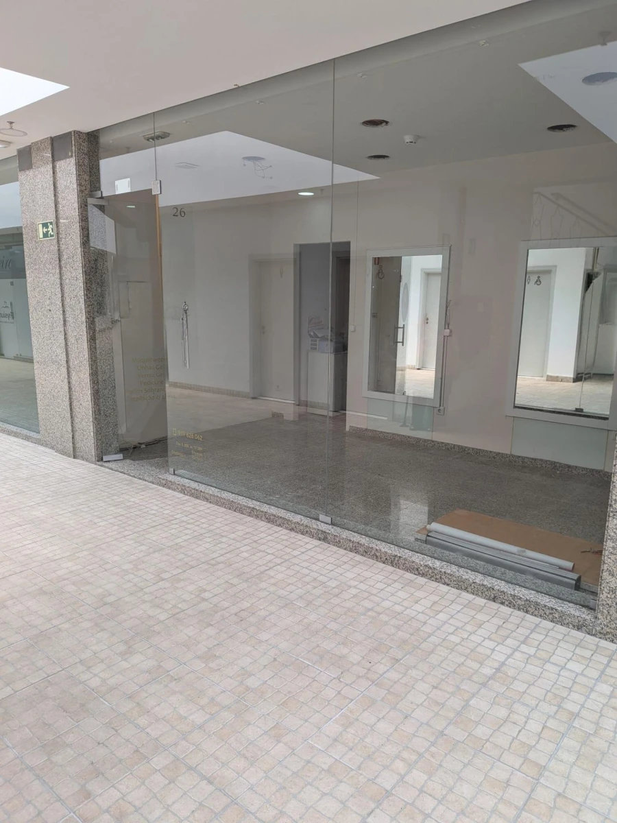 Negócio para Venda em Braga (São José de São Lázaro e São João do Souto) Foto 2