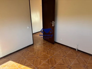Moradia T1 para Venda em Arvore