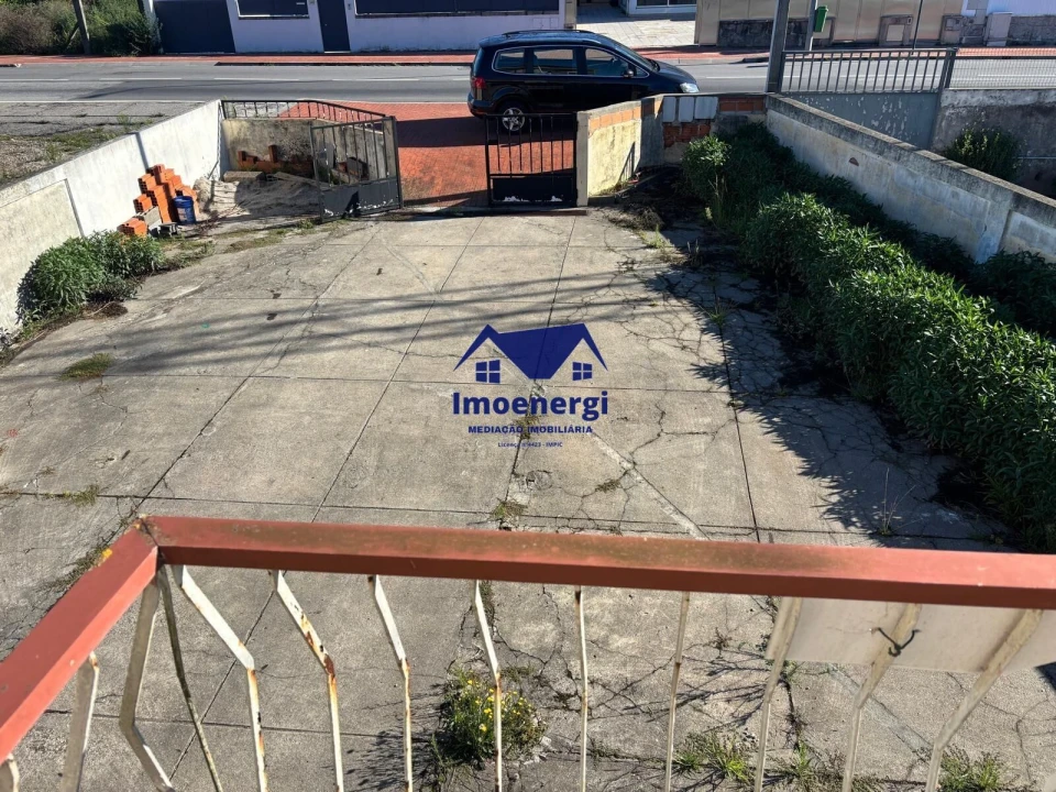 Moradia T1 para Venda em Arvore Foto 22