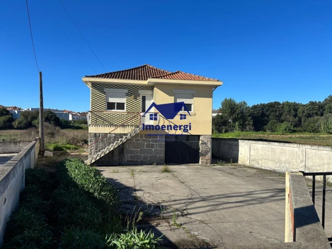 Moradia T1 para Venda em Arvore Foto 31