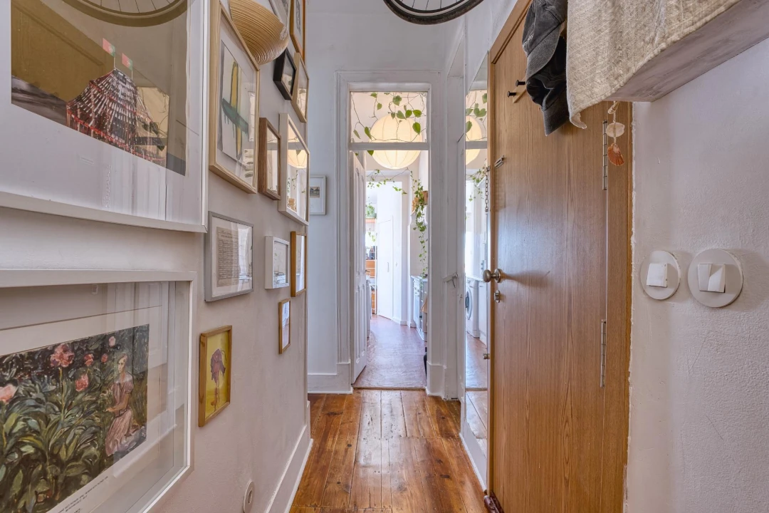 Apartamento T2 para Venda em Beato Foto 6