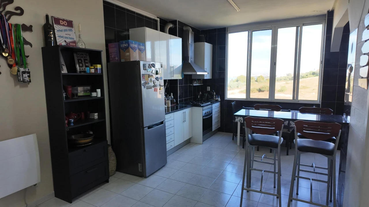 Apartamento T4 para Venda em Seixal, Arrentela e Aldeia de Paio Pires Foto 1