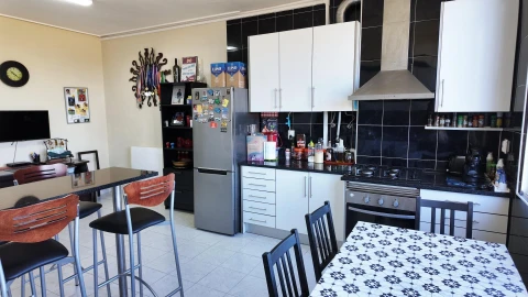 Apartamento T4 para Venda em Seixal, Arrentela e Aldeia de Paio Pires