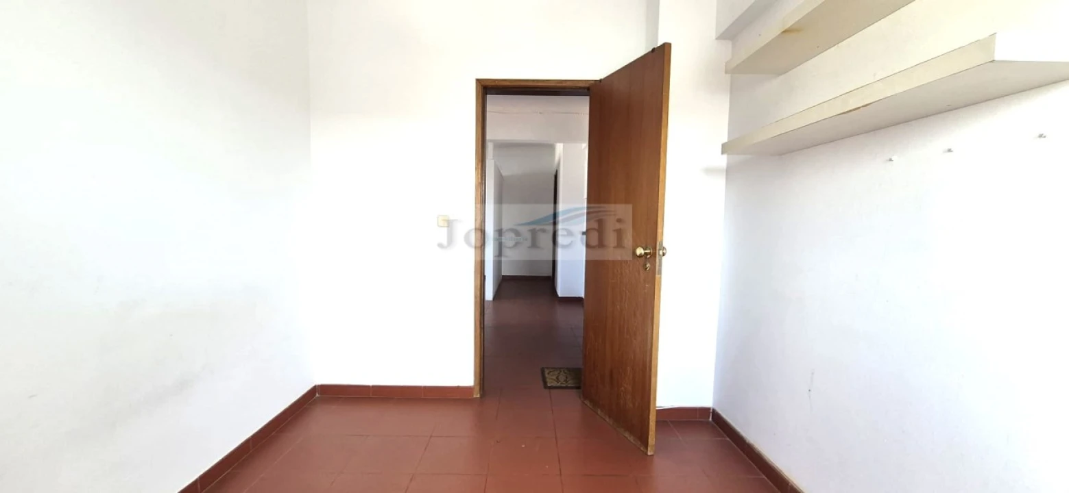 Apartamento T2 para Venda em Carnaxide e Queijas Foto 14