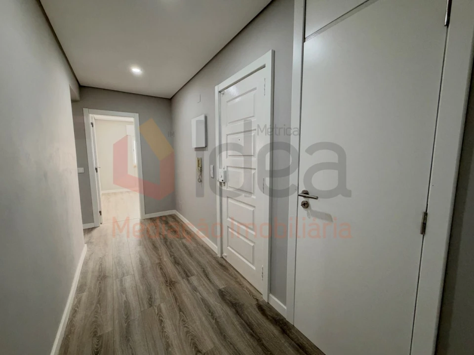 Apartamento T2 para Venda em Laranjeiro e Feijó Foto 19