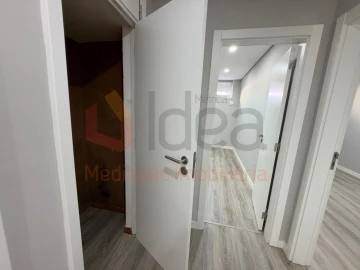 Apartamento T2 para Venda em Laranjeiro e Feijó