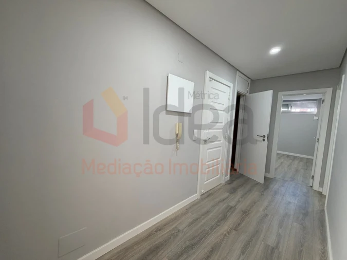 Apartamento T2 para Venda em Laranjeiro e Feijó Foto 20