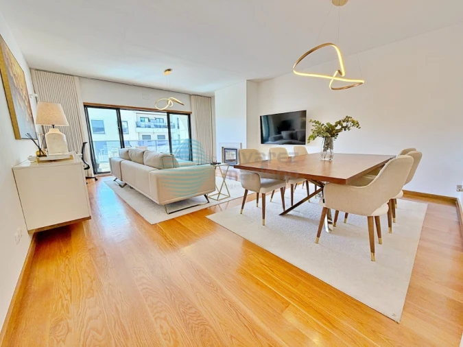 Apartamento T2 para Venda em Santa Maria, São Pedro e Matacães Foto 4