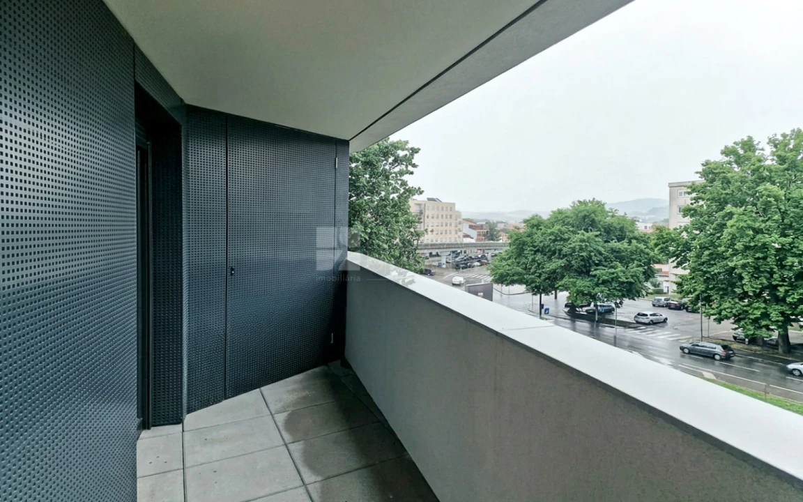 Apartamento T1 para Venda em Paranhos Foto 9