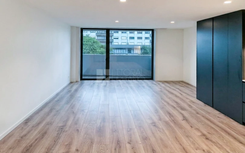 Apartamento T1 para Venda em Paranhos Foto 8