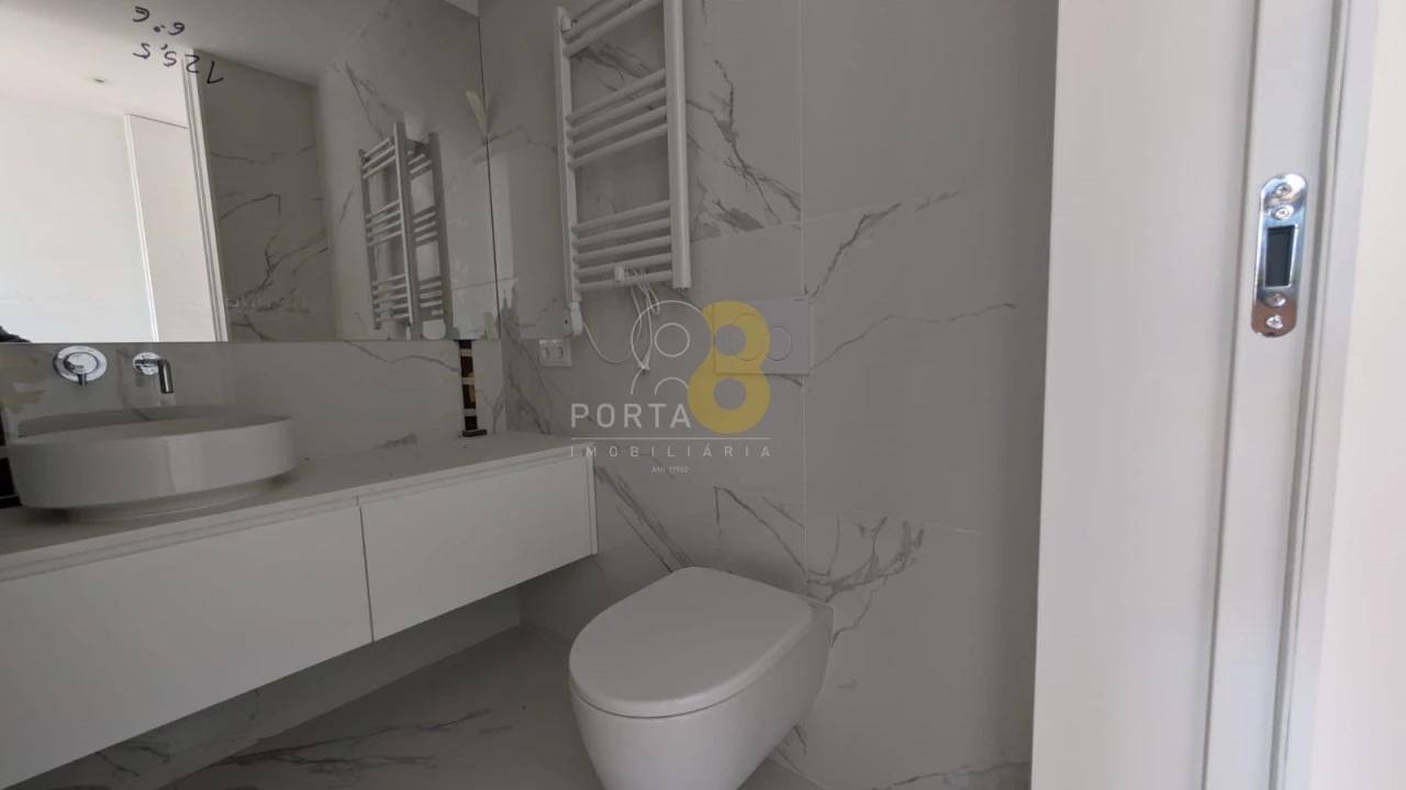 Apartamento T4 para Venda em Matosinhos e Leça da Palmeira Foto 16