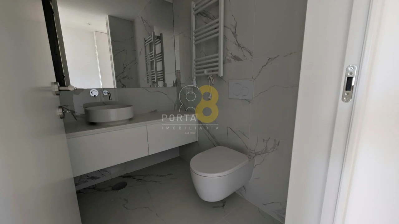 Apartamento T4 para Venda em Matosinhos e Leça da Palmeira Foto 24