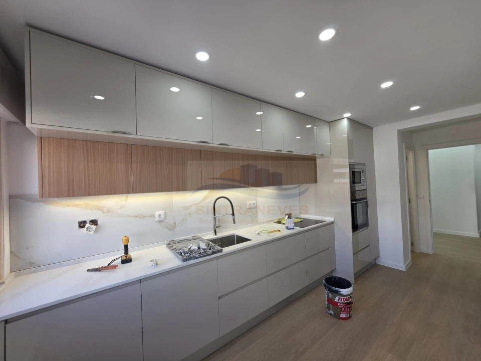 Apartamento T2 para Venda em Venteira Foto 3