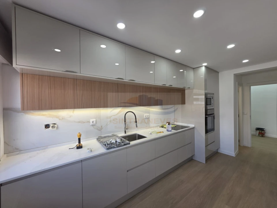 Apartamento T2 para Venda em Venteira Foto 6