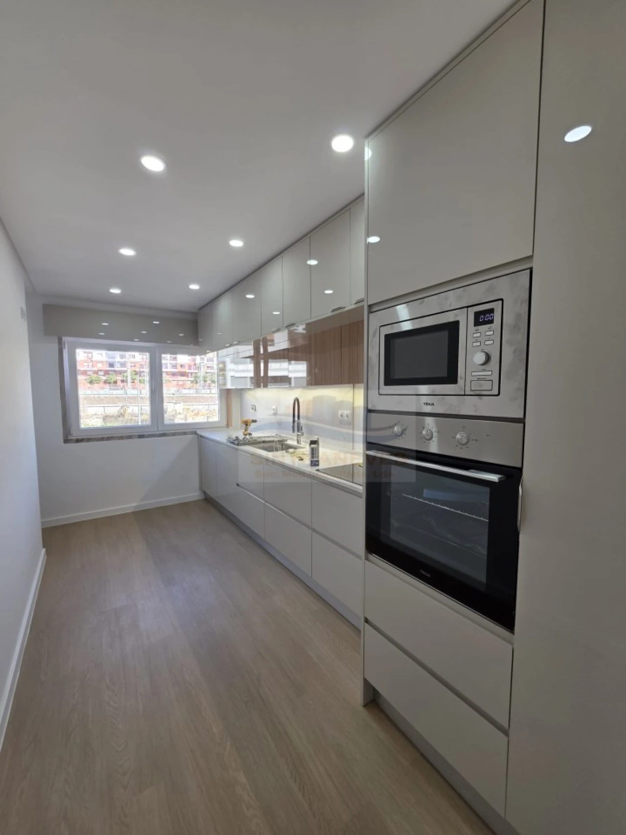 Apartamento T2 para Venda em Venteira Foto 7