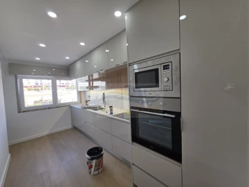 Apartamento T2 para Venda em Venteira