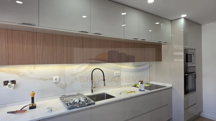 Apartamento T2 para Venda em Venteira