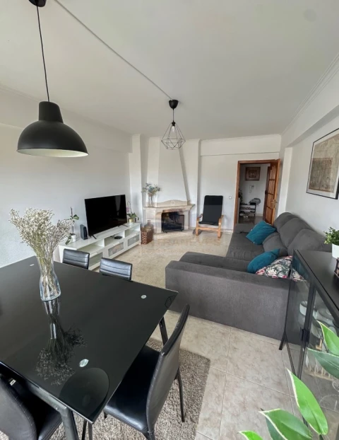 Apartamento T3 para Venda em Algueirão-Mem Martins