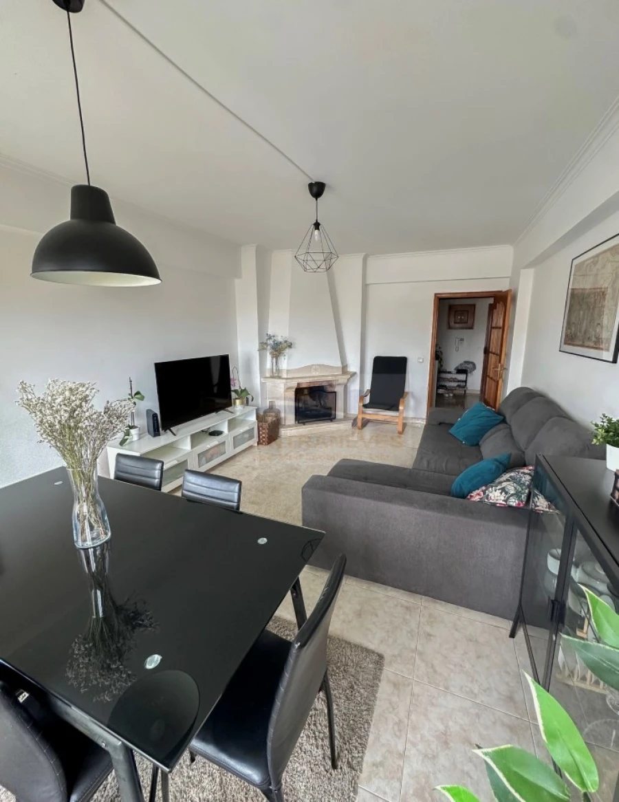 Apartamento T3 para Venda em Algueirão-Mem Martins Foto 4
