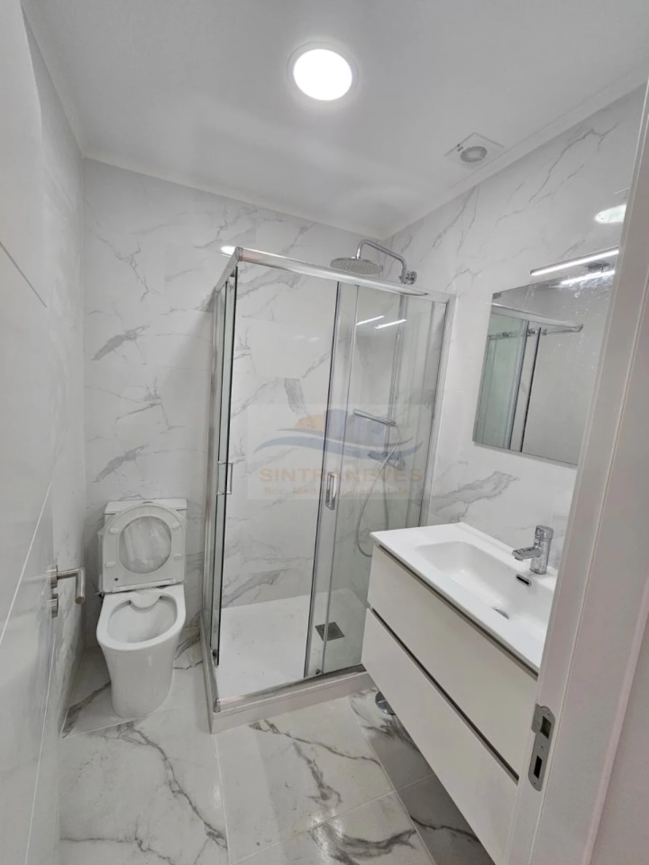 Apartamento T2 para Venda em Venteira Foto 11
