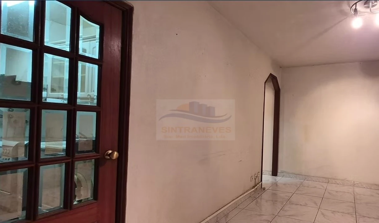 Apartamento T1 para Venda em Massamá e Monte Abraão Foto 9