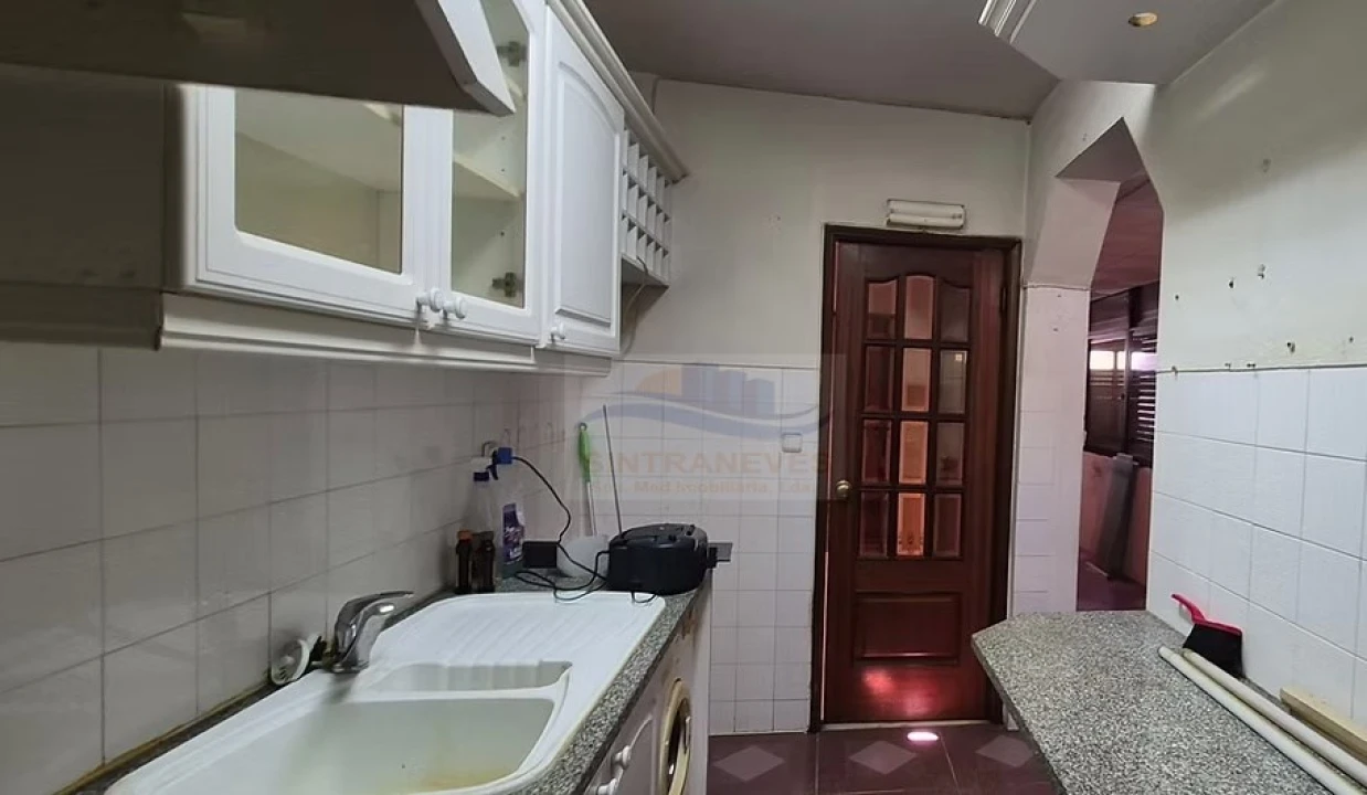 Apartamento T1 para Venda em Massamá e Monte Abraão Foto 7