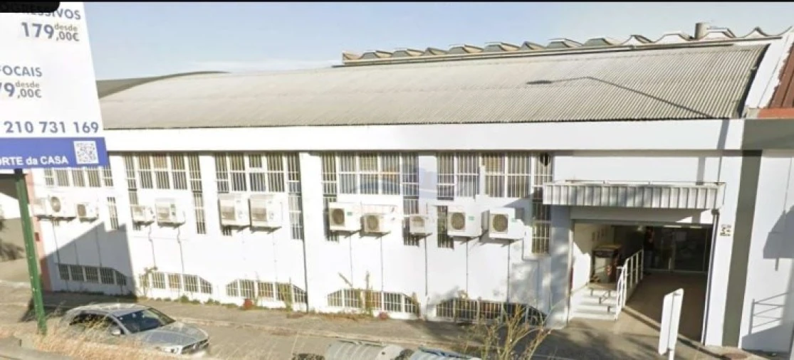 Armazém para Venda em Santa Iria de Azoia, São João da Talha e Bobadela Foto 4