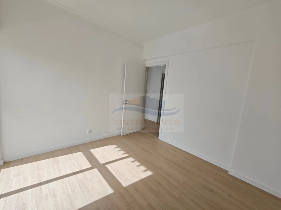 Apartamento T3 para Venda em Mina de Água Foto 11