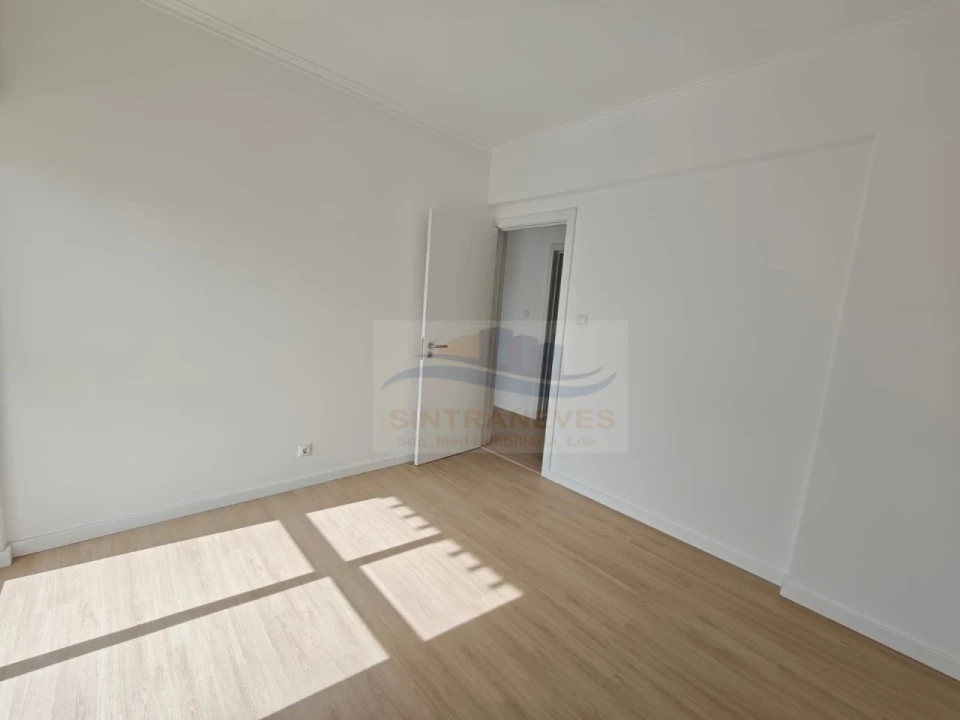 Apartamento T3 para Venda em Mina de Água Foto 14